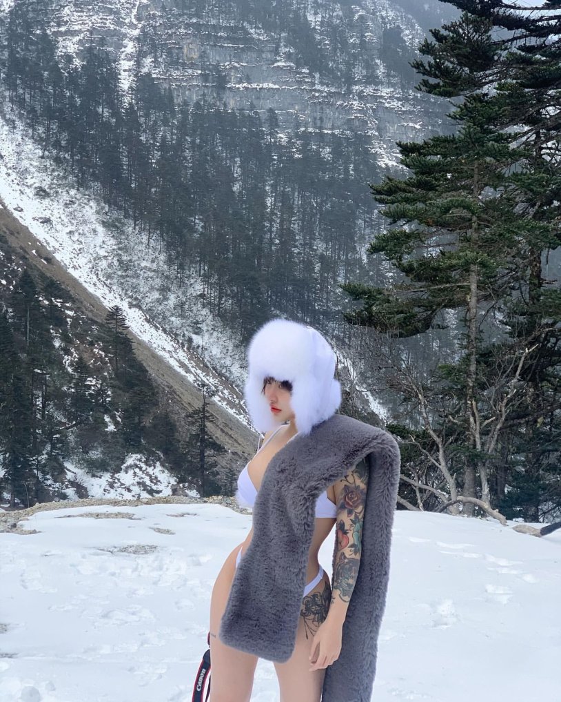 Songyuxin Hitomi Onlyfans