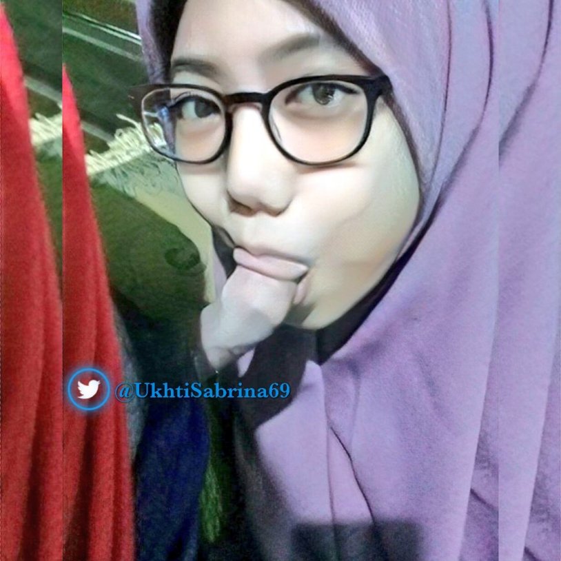 CEWE Hijab Indonesia Pamer Lubang Vagina XXX