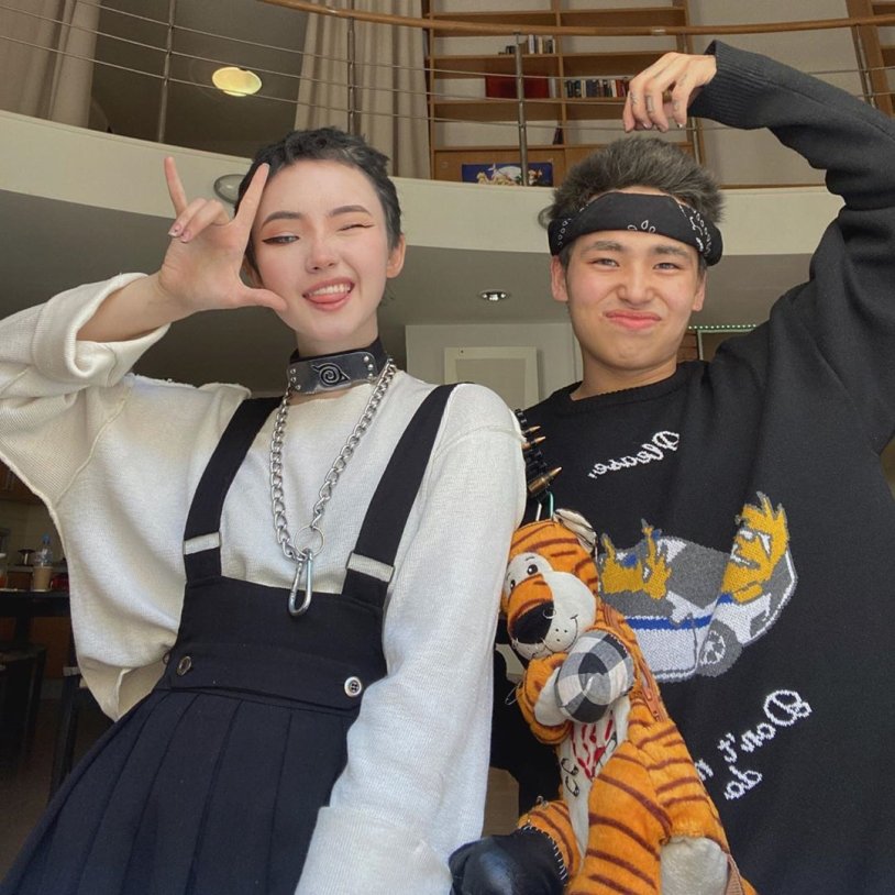 Form of cyclists of the Columbia team