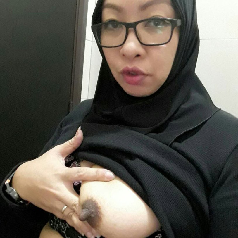 Leah Sange. Indonesia. Porn