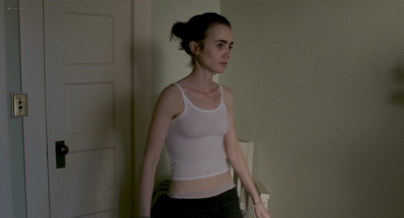 Lily Collins Nud