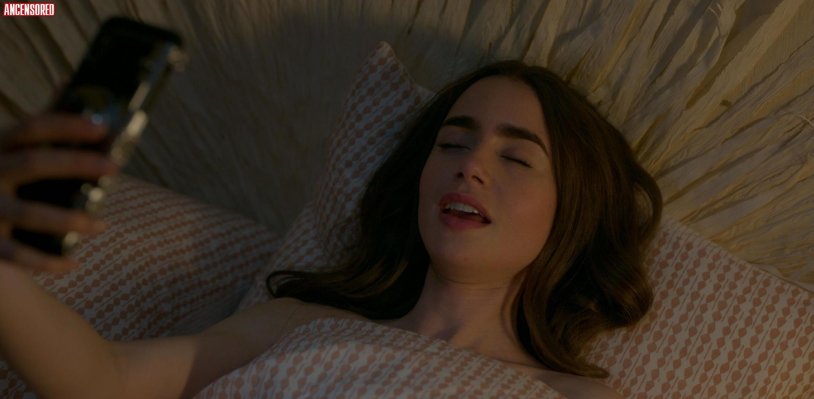 Lily Collins Nud
