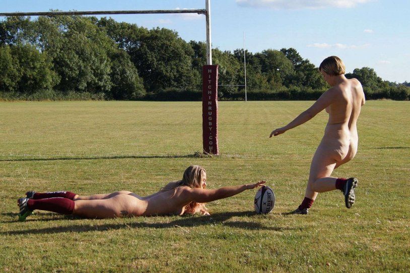 Tennis player Ashley Harklrooud Naked