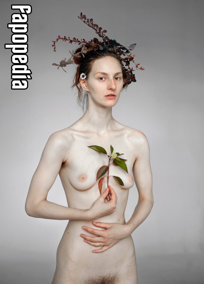 Ekaterina Lisina without panties