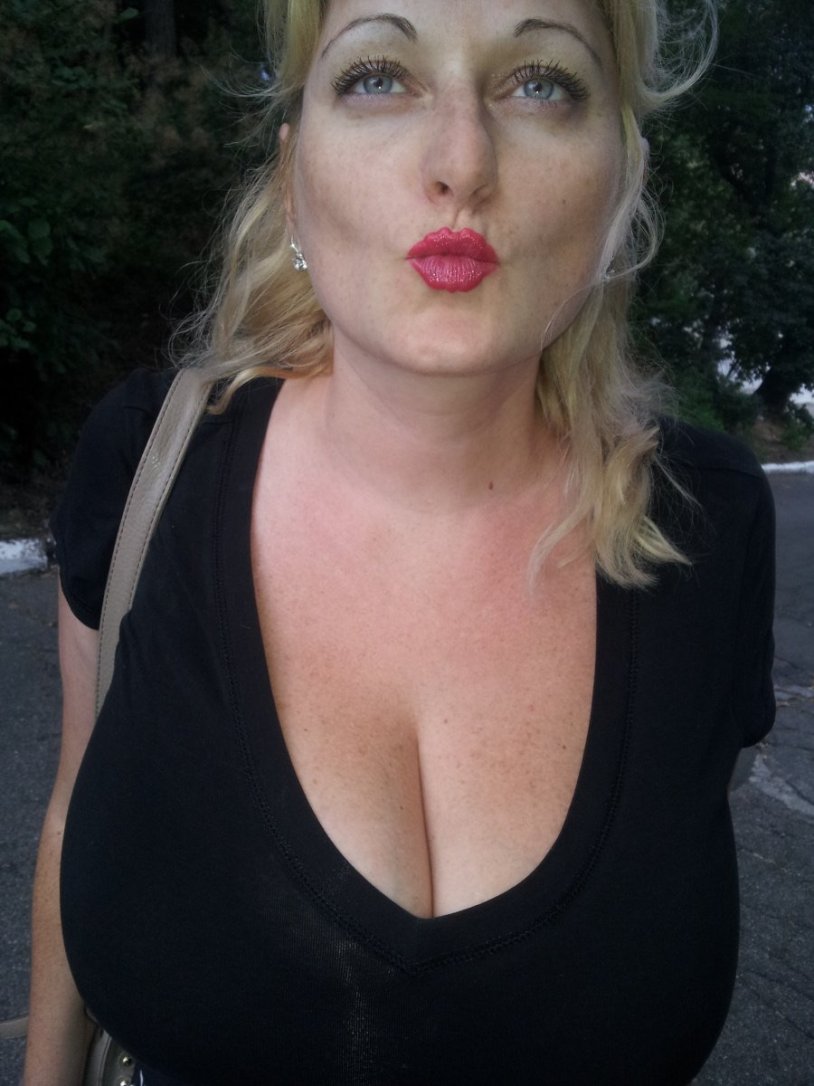 Adult women for meetings