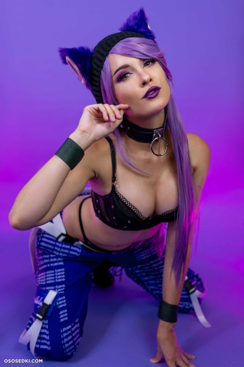 Tatsiana Paulova in mini