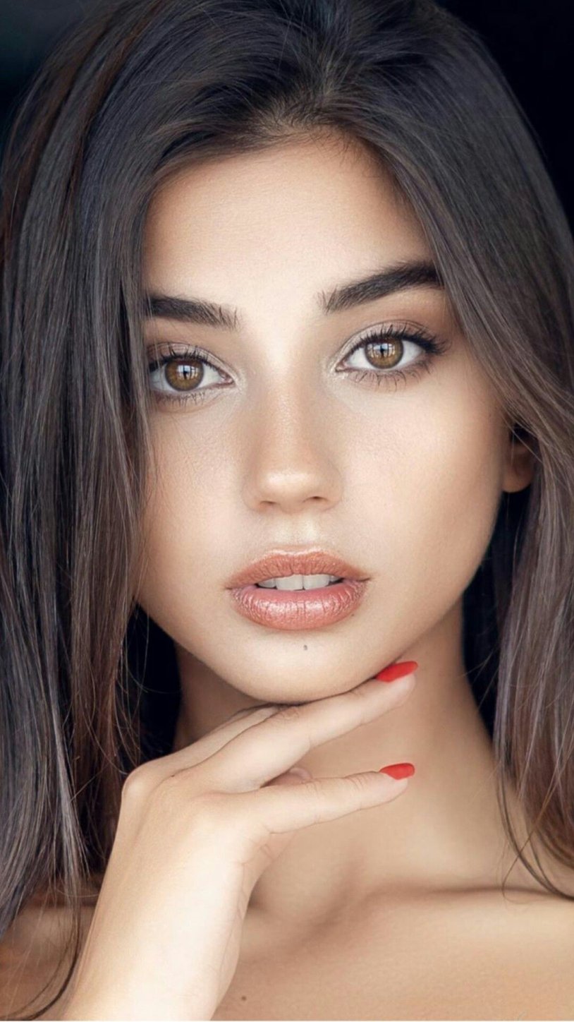 Maja Strojek foot model