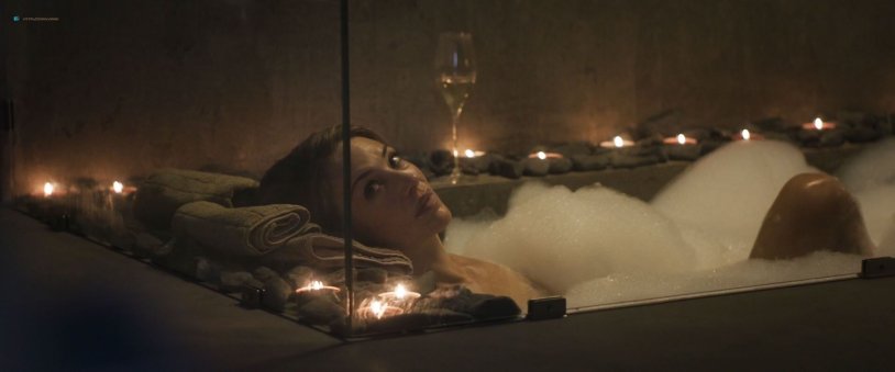 Actress Claire Forlani Naked