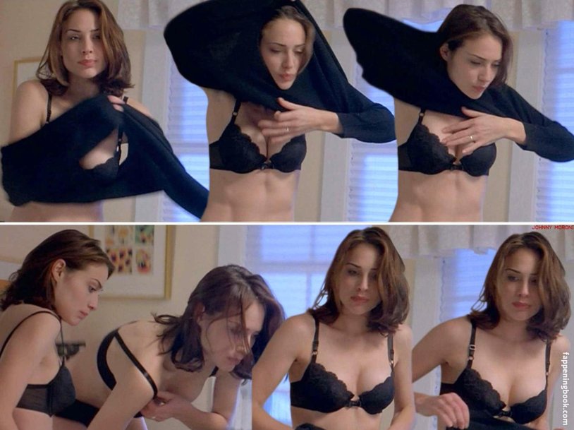 Actress Claire Foy Naked