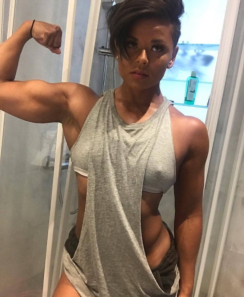 Dana Lynn Bailey Naked