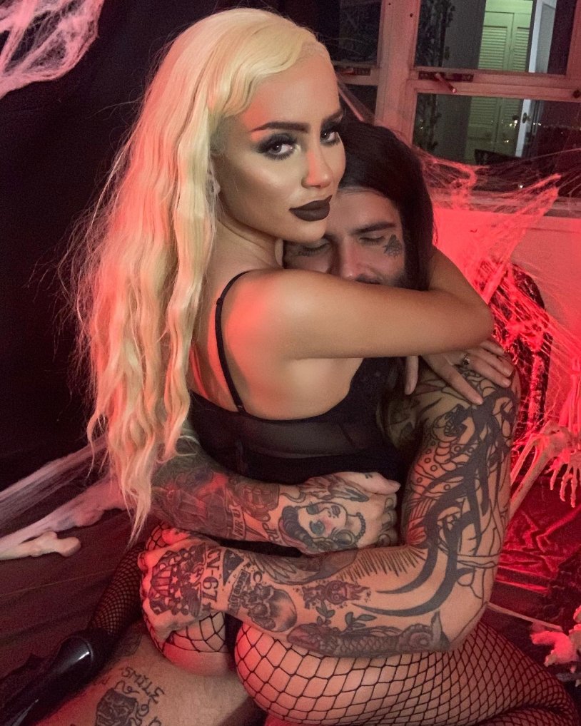 Naomi swann extended ass