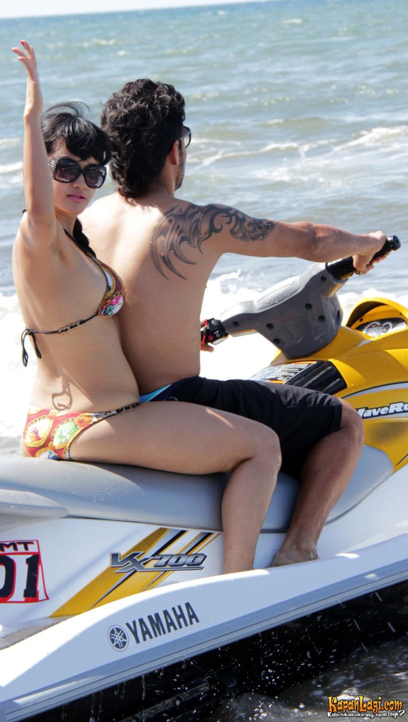 Kelly Brooke Naked 2005