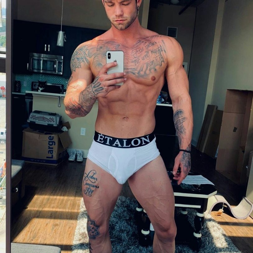 Naked Travis Deslaurier