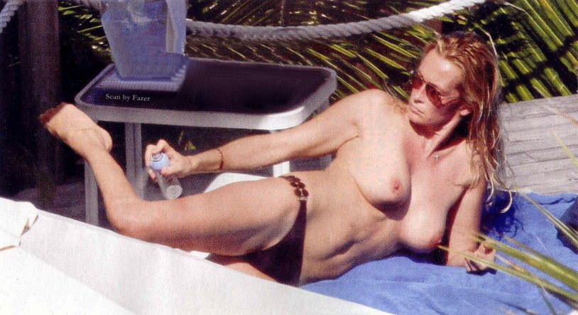 Estelle Taylor Tits in full height