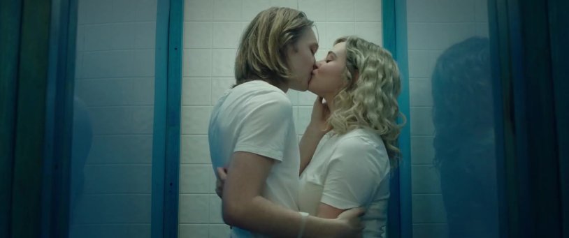 Katherine Langford Tits