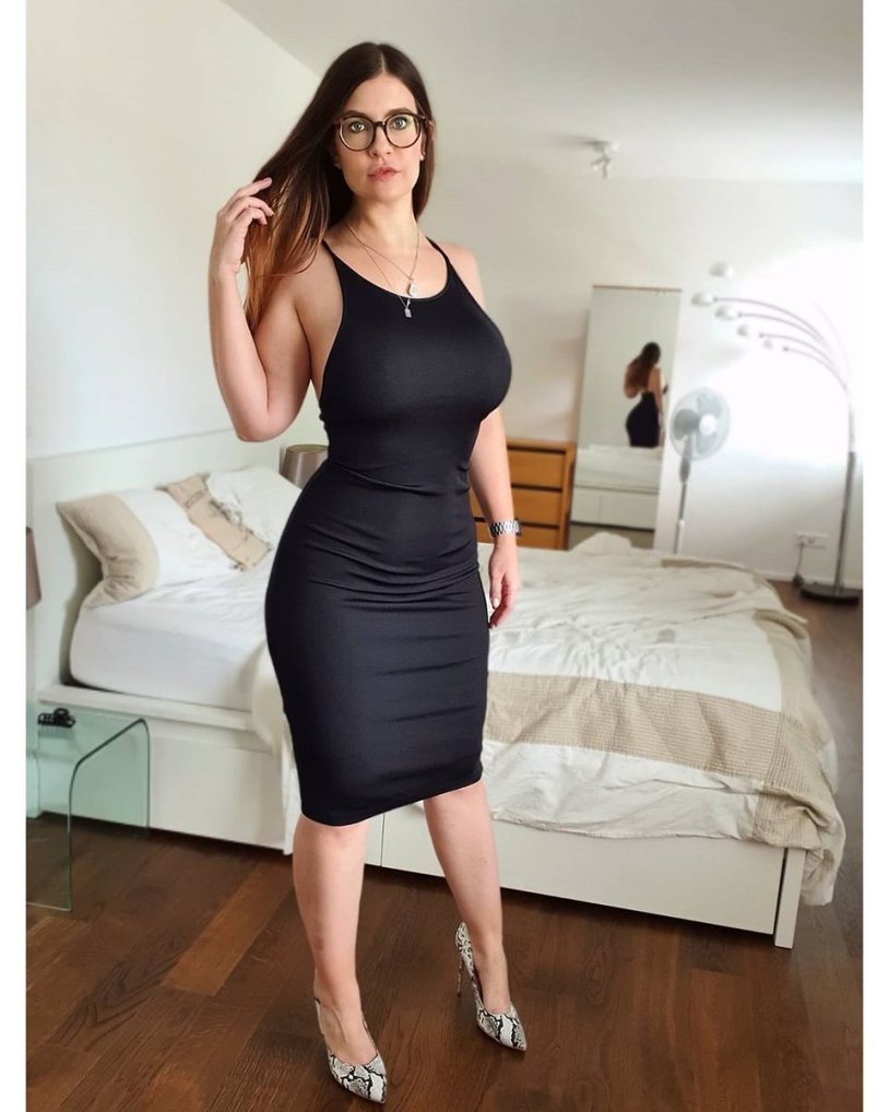 Porn actress Leigh Darby Anal