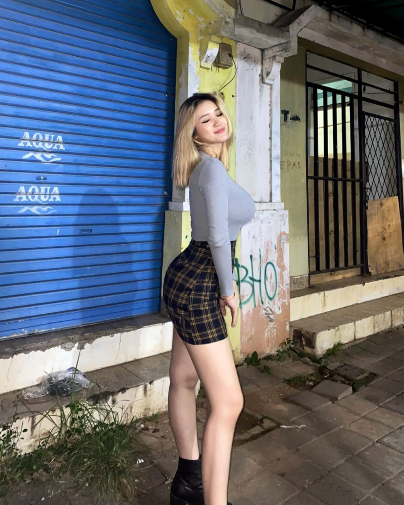 Beautiful Asian girl