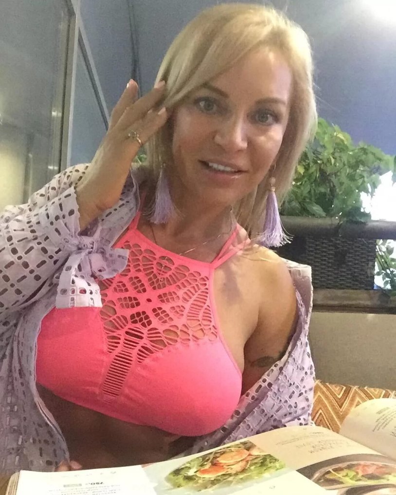 Elena Sanzharovskaya