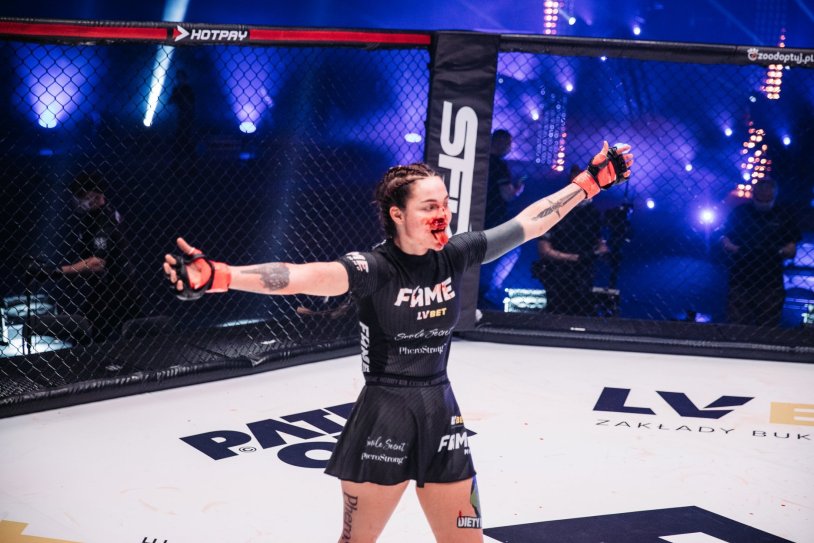 Kamila smogulecka fighter
