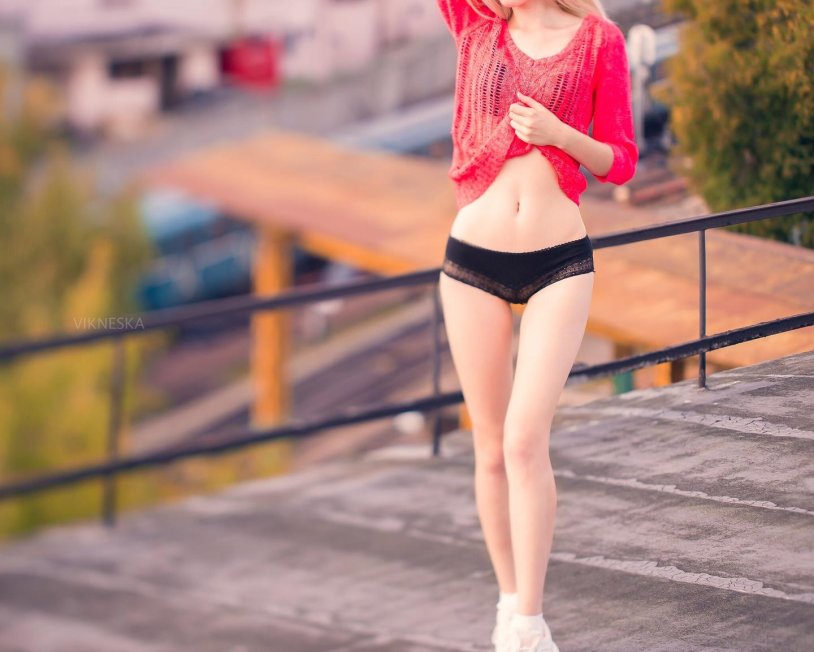 Erotic photo shoot of two girls