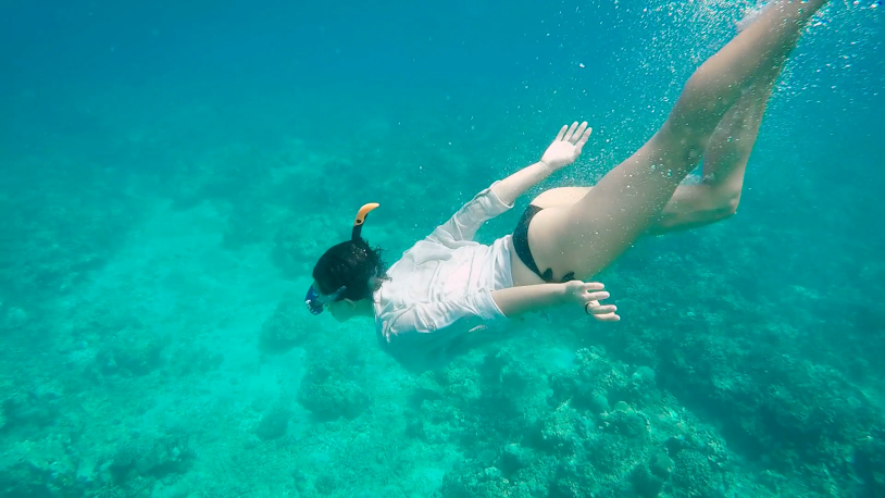 Diving girls in the pool