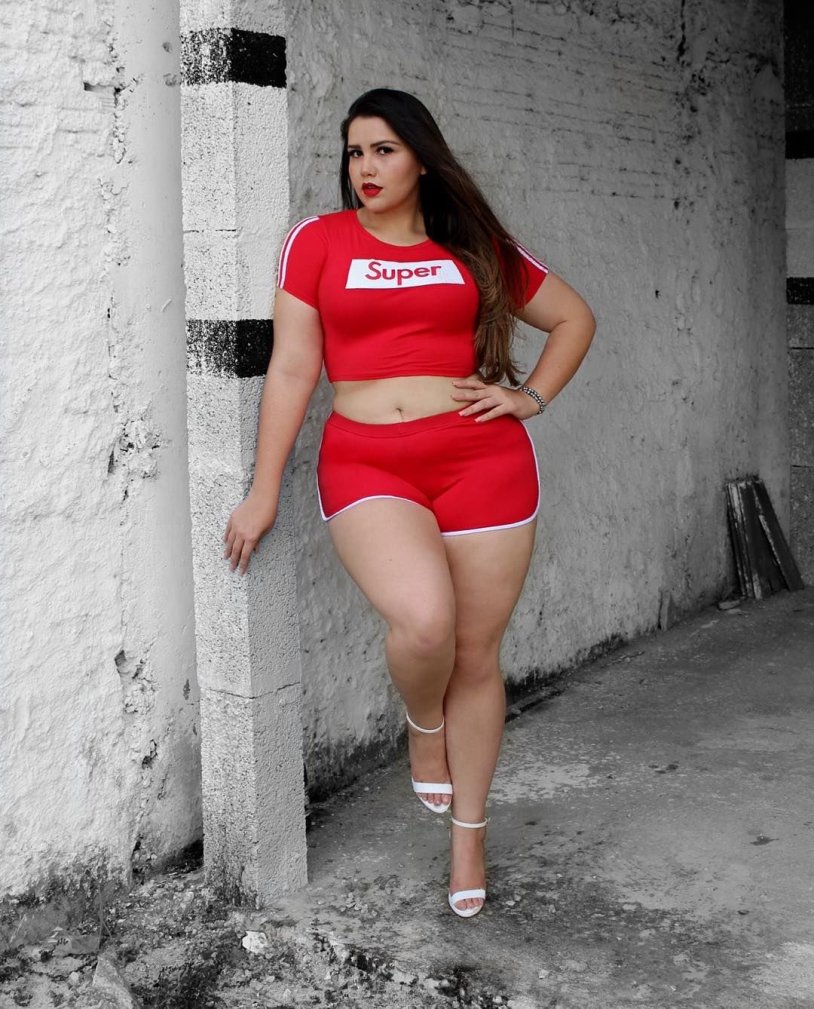 Virgo peridot is naked