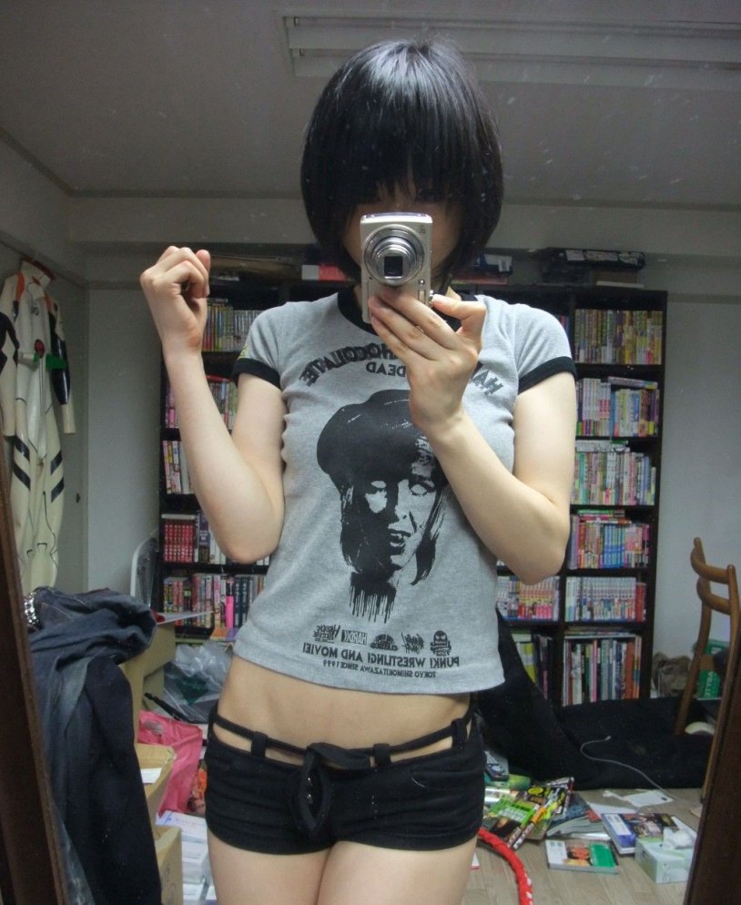 Model Iiniku Ushijima