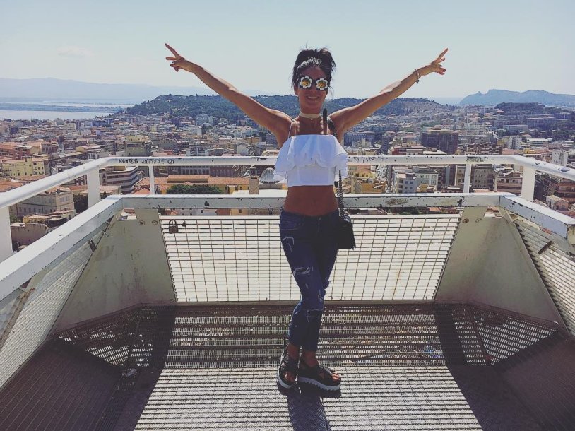 Singer Zlata Ognevich photo in a swimsuit