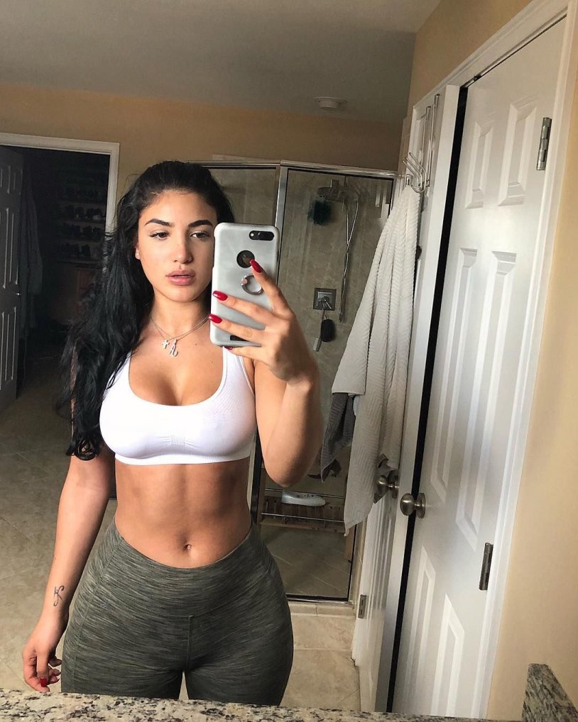 Gorgeous fitness model AMANDA ELISE LEE