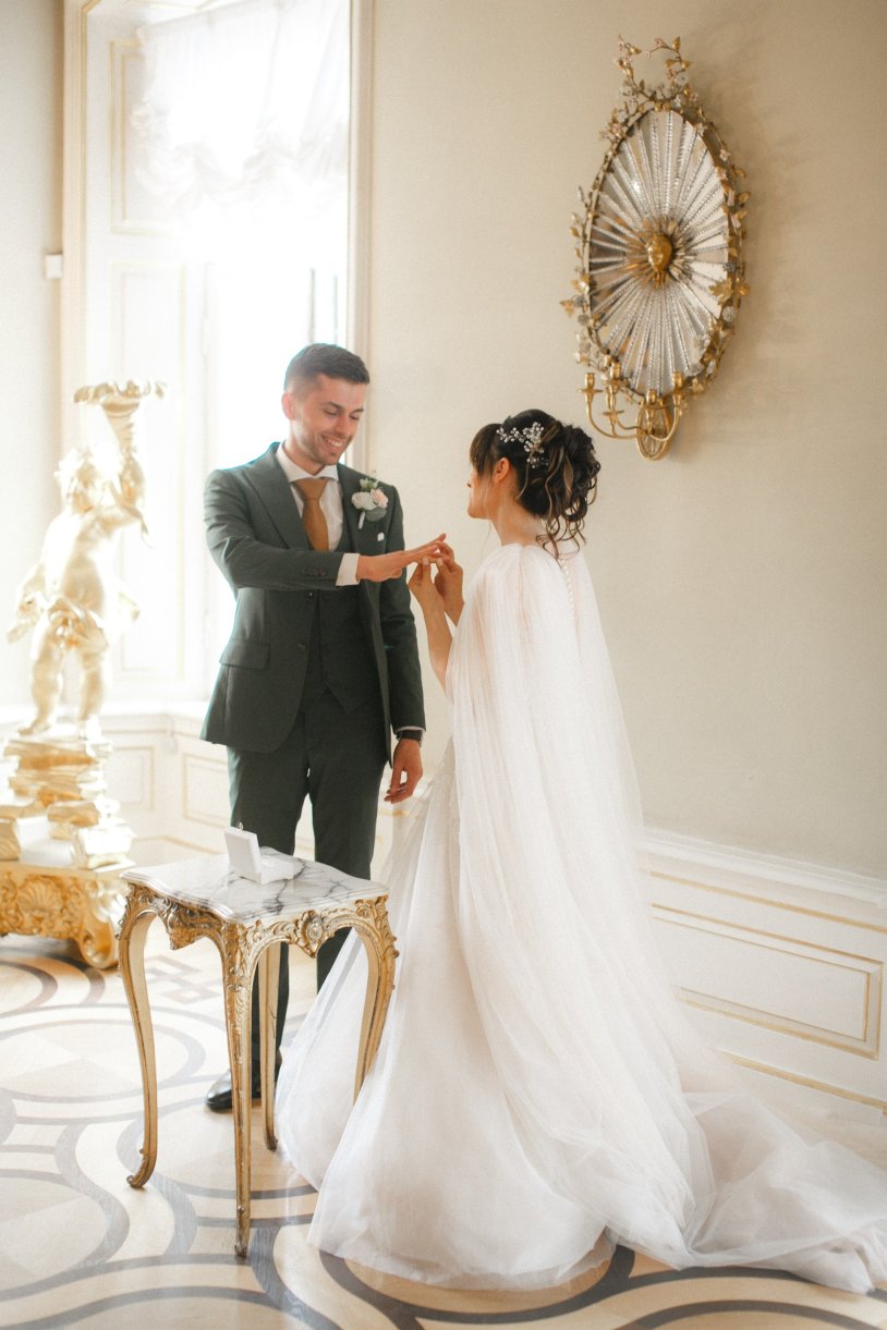 Wedding photo shoot in the registry office