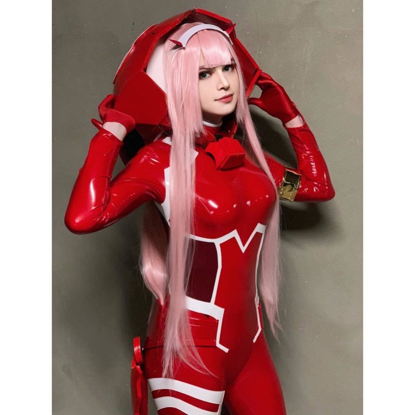 Zero Two Cosplay 18h