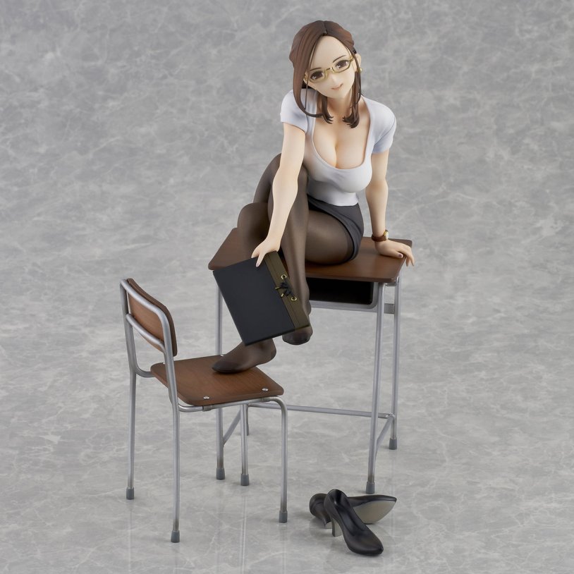 Okuzumi yuiko figure