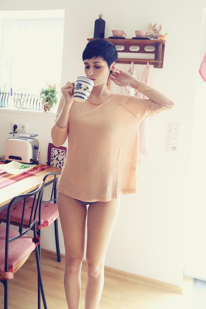 Short-Haired Girls Ero androgen