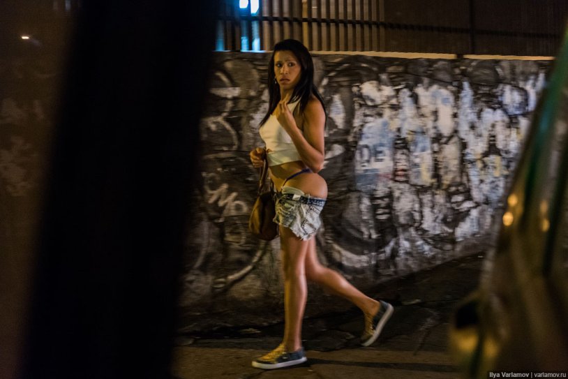 Venezuela girls on the streets