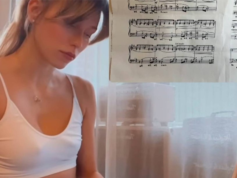 Singer without a bra