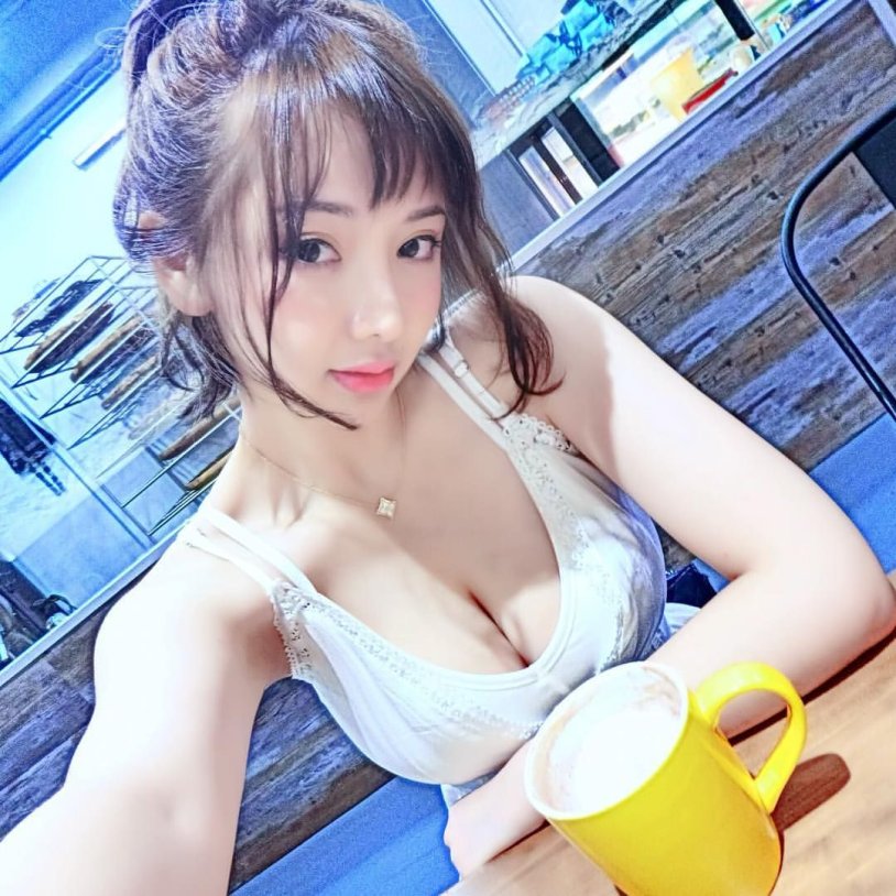 Cute Asian girls