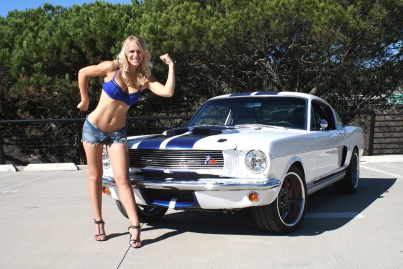 Ford Mustang 1966 and women