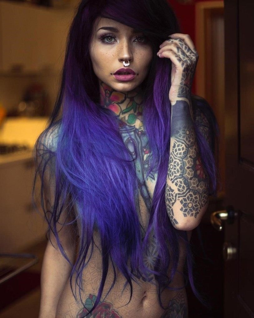 Color hair piercing
