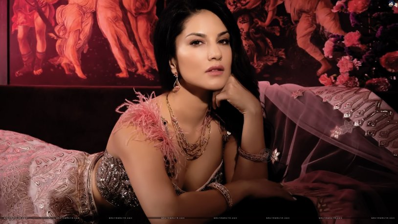 Sunny Leone Bogino