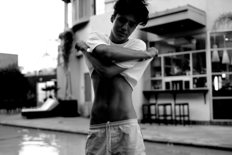 Roma Acorus attitude