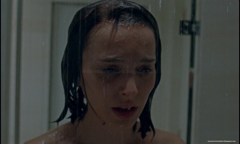 Natalie Portman in underwear in Leon