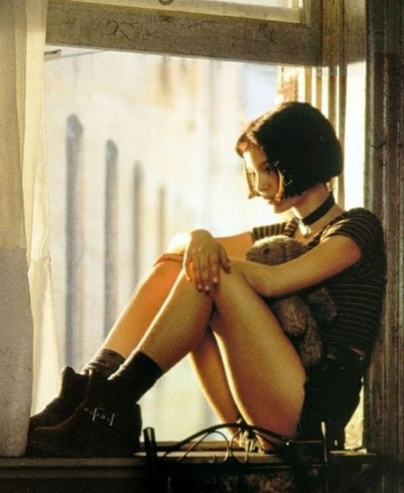 Leon image of Natalie Portman