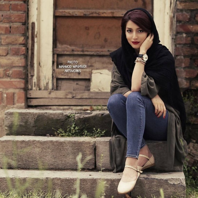 Iranian girls modern