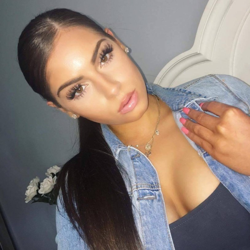 Nazanin Kavari Topless