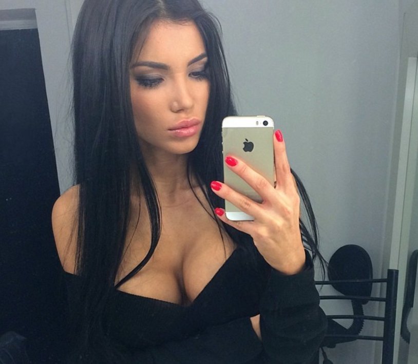 Svetlana Bilyalova Selfie