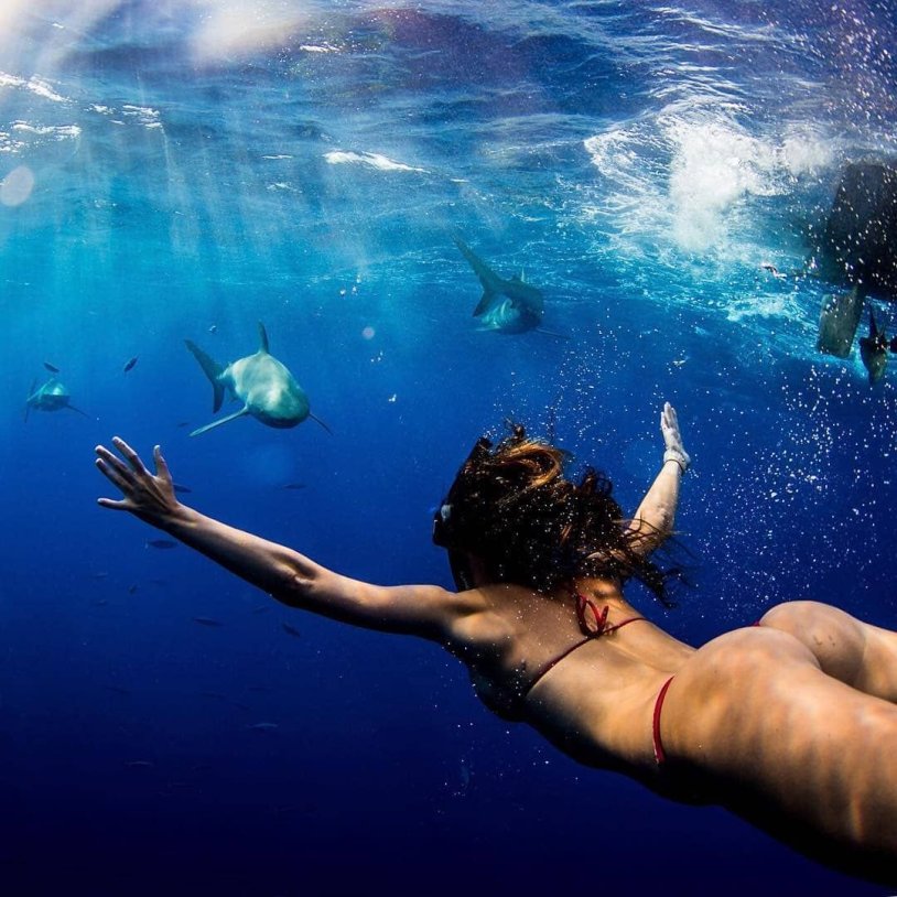 Girls at sea under water