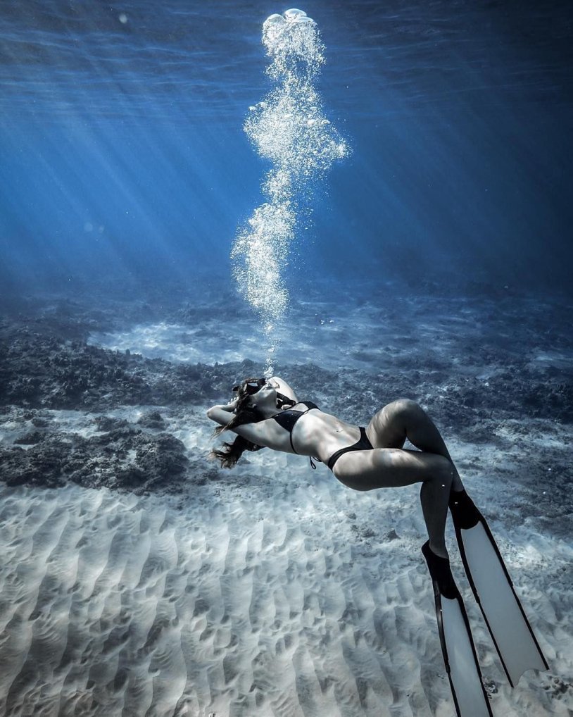 Submarine swimming naked