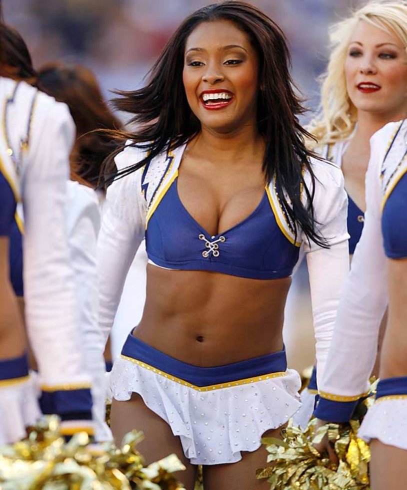 Jada Stevens Cheludersch locker room