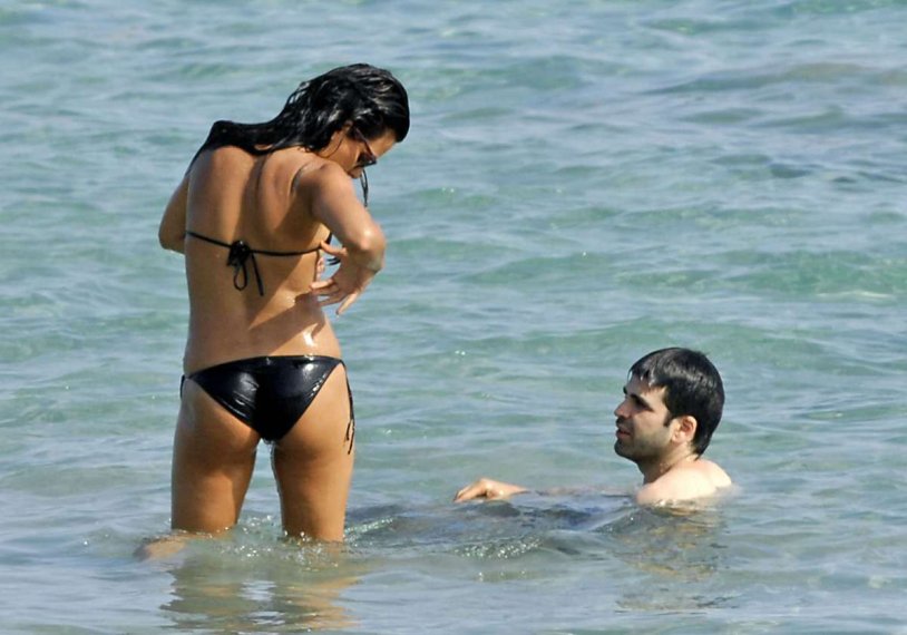 Monica Cruz with daughter