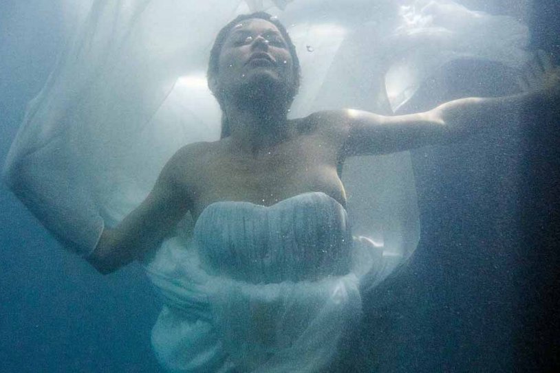 Underwater Scenes Girls